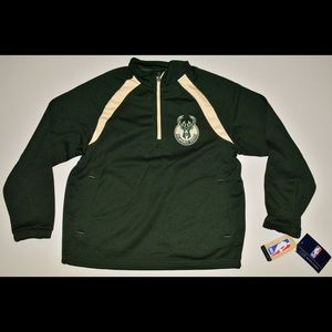 NBA OFFICIAL- Milwaukee Bucks Sweatshirt - Medium